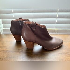 Madewell Brown Leather Ankle Boots Size 8 – Stacked Heel Side Zip Booties